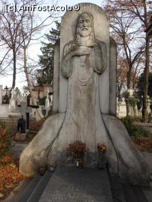 [P17] Panteonul României - Cimitirul Bellu. » foto by iulianic
 - 
<span class="allrVoted glyphicon glyphicon-heart hidden" id="av1218489"></span>
<a class="m-l-10 hidden" id="sv1218489" onclick="voting_Foto_DelVot(,1218489,22321)" role="button">șterge vot <span class="glyphicon glyphicon-remove"></span></a>
<a id="v91218489" class=" c-red"  onclick="voting_Foto_SetVot(1218489)" role="button"><span class="glyphicon glyphicon-heart-empty"></span> <b>LIKE</b> = Votează poza</a> <img class="hidden"  id="f1218489W9" src="/imagini/loader.gif" border="0" /><span class="AjErrMes hidden" id="e1218489ErM"></span>