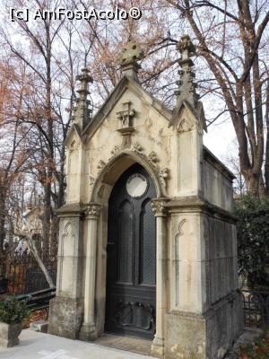 [P24] Panteonul României - Cimitirul Bellu. » foto by iulianic
 - 
<span class="allrVoted glyphicon glyphicon-heart hidden" id="av1218496"></span>
<a class="m-l-10 hidden" id="sv1218496" onclick="voting_Foto_DelVot(,1218496,22321)" role="button">șterge vot <span class="glyphicon glyphicon-remove"></span></a>
<a id="v91218496" class=" c-red"  onclick="voting_Foto_SetVot(1218496)" role="button"><span class="glyphicon glyphicon-heart-empty"></span> <b>LIKE</b> = Votează poza</a> <img class="hidden"  id="f1218496W9" src="/imagini/loader.gif" border="0" /><span class="AjErrMes hidden" id="e1218496ErM"></span>