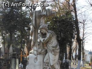 [P08] Panteonul României - Cimitirul Bellu. » foto by iulianic
 - 
<span class="allrVoted glyphicon glyphicon-heart hidden" id="av1218480"></span>
<a class="m-l-10 hidden" id="sv1218480" onclick="voting_Foto_DelVot(,1218480,22321)" role="button">șterge vot <span class="glyphicon glyphicon-remove"></span></a>
<a id="v91218480" class=" c-red"  onclick="voting_Foto_SetVot(1218480)" role="button"><span class="glyphicon glyphicon-heart-empty"></span> <b>LIKE</b> = Votează poza</a> <img class="hidden"  id="f1218480W9" src="/imagini/loader.gif" border="0" /><span class="AjErrMes hidden" id="e1218480ErM"></span>