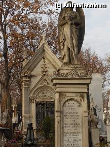 [P28] Cimitirul Bellu - Monument funerar. » foto by iulianic
 - 
<span class="allrVoted glyphicon glyphicon-heart hidden" id="av282372"></span>
<a class="m-l-10 hidden" id="sv282372" onclick="voting_Foto_DelVot(,282372,22321)" role="button">șterge vot <span class="glyphicon glyphicon-remove"></span></a>
<a id="v9282372" class=" c-red"  onclick="voting_Foto_SetVot(282372)" role="button"><span class="glyphicon glyphicon-heart-empty"></span> <b>LIKE</b> = Votează poza</a> <img class="hidden"  id="f282372W9" src="/imagini/loader.gif" border="0" /><span class="AjErrMes hidden" id="e282372ErM"></span>