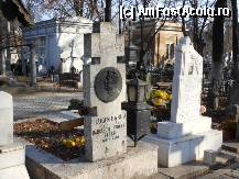 [P43] Cimitirul Bellu - Mormantul familiei Barbu. » foto by iulianic
 - 
<span class="allrVoted glyphicon glyphicon-heart hidden" id="av282387"></span>
<a class="m-l-10 hidden" id="sv282387" onclick="voting_Foto_DelVot(,282387,22321)" role="button">șterge vot <span class="glyphicon glyphicon-remove"></span></a>
<a id="v9282387" class=" c-red"  onclick="voting_Foto_SetVot(282387)" role="button"><span class="glyphicon glyphicon-heart-empty"></span> <b>LIKE</b> = Votează poza</a> <img class="hidden"  id="f282387W9" src="/imagini/loader.gif" border="0" /><span class="AjErrMes hidden" id="e282387ErM"></span>
