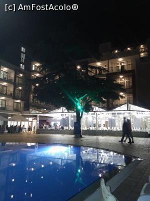 [P05] Piscina exterioară » foto by floracol
 - 
<span class="allrVoted glyphicon glyphicon-heart hidden" id="av894694"></span>
<a class="m-l-10 hidden" id="sv894694" onclick="voting_Foto_DelVot(,894694,22322)" role="button">șterge vot <span class="glyphicon glyphicon-remove"></span></a>
<a id="v9894694" class=" c-red"  onclick="voting_Foto_SetVot(894694)" role="button"><span class="glyphicon glyphicon-heart-empty"></span> <b>LIKE</b> = Votează poza</a> <img class="hidden"  id="f894694W9" src="/imagini/loader.gif" border="0" /><span class="AjErrMes hidden" id="e894694ErM"></span>