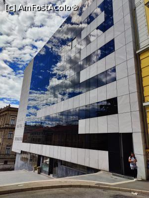 [P17] O clădire modernă în care se reflectă cerul » foto by crismis
 - 
<span class="allrVoted glyphicon glyphicon-heart hidden" id="av1346452"></span>
<a class="m-l-10 hidden" id="sv1346452" onclick="voting_Foto_DelVot(,1346452,22352)" role="button">șterge vot <span class="glyphicon glyphicon-remove"></span></a>
<a id="v91346452" class=" c-red"  onclick="voting_Foto_SetVot(1346452)" role="button"><span class="glyphicon glyphicon-heart-empty"></span> <b>LIKE</b> = Votează poza</a> <img class="hidden"  id="f1346452W9" src="/imagini/loader.gif" border="0" /><span class="AjErrMes hidden" id="e1346452ErM"></span>