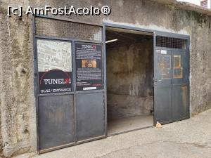 [P21] Intrarea în Tunelul din timpul WW2 » foto by crismis
 - 
<span class="allrVoted glyphicon glyphicon-heart hidden" id="av1346456"></span>
<a class="m-l-10 hidden" id="sv1346456" onclick="voting_Foto_DelVot(,1346456,22352)" role="button">șterge vot <span class="glyphicon glyphicon-remove"></span></a>
<a id="v91346456" class=" c-red"  onclick="voting_Foto_SetVot(1346456)" role="button"><span class="glyphicon glyphicon-heart-empty"></span> <b>LIKE</b> = Votează poza</a> <img class="hidden"  id="f1346456W9" src="/imagini/loader.gif" border="0" /><span class="AjErrMes hidden" id="e1346456ErM"></span>