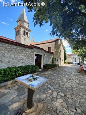 [P34] Biserica Sf. Iacob » foto by crismis
 - 
<span class="allrVoted glyphicon glyphicon-heart hidden" id="av1346469"></span>
<a class="m-l-10 hidden" id="sv1346469" onclick="voting_Foto_DelVot(,1346469,22352)" role="button">șterge vot <span class="glyphicon glyphicon-remove"></span></a>
<a id="v91346469" class=" c-red"  onclick="voting_Foto_SetVot(1346469)" role="button"><span class="glyphicon glyphicon-heart-empty"></span> <b>LIKE</b> = Votează poza</a> <img class="hidden"  id="f1346469W9" src="/imagini/loader.gif" border="0" /><span class="AjErrMes hidden" id="e1346469ErM"></span>