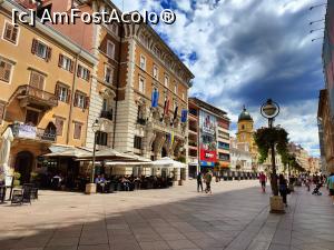 [P08] Rijeka, pe Korso; Pe fațada Primăriei e arborat drapelul ucrainian » foto by crismis
 - 
<span class="allrVoted glyphicon glyphicon-heart hidden" id="av1346443"></span>
<a class="m-l-10 hidden" id="sv1346443" onclick="voting_Foto_DelVot(,1346443,22352)" role="button">șterge vot <span class="glyphicon glyphicon-remove"></span></a>
<a id="v91346443" class=" c-red"  onclick="voting_Foto_SetVot(1346443)" role="button"><span class="glyphicon glyphicon-heart-empty"></span> <b>LIKE</b> = Votează poza</a> <img class="hidden"  id="f1346443W9" src="/imagini/loader.gif" border="0" /><span class="AjErrMes hidden" id="e1346443ErM"></span>