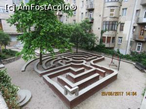 [P14] Parc de joacă pentru copii, între blocuri noi.  » foto by elviramvio
 - 
<span class="allrVoted glyphicon glyphicon-heart hidden" id="av881867"></span>
<a class="m-l-10 hidden" id="sv881867" onclick="voting_Foto_DelVot(,881867,22352)" role="button">șterge vot <span class="glyphicon glyphicon-remove"></span></a>
<a id="v9881867" class=" c-red"  onclick="voting_Foto_SetVot(881867)" role="button"><span class="glyphicon glyphicon-heart-empty"></span> <b>LIKE</b> = Votează poza</a> <img class="hidden"  id="f881867W9" src="/imagini/loader.gif" border="0" /><span class="AjErrMes hidden" id="e881867ErM"></span>