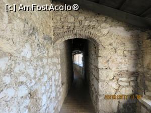 [P18] Prin coridoarele castelului Trsat » foto by elviramvio
 - 
<span class="allrVoted glyphicon glyphicon-heart hidden" id="av882310"></span>
<a class="m-l-10 hidden" id="sv882310" onclick="voting_Foto_DelVot(,882310,22352)" role="button">șterge vot <span class="glyphicon glyphicon-remove"></span></a>
<a id="v9882310" class=" c-red"  onclick="voting_Foto_SetVot(882310)" role="button"><span class="glyphicon glyphicon-heart-empty"></span> <b>LIKE</b> = Votează poza</a> <img class="hidden"  id="f882310W9" src="/imagini/loader.gif" border="0" /><span class="AjErrMes hidden" id="e882310ErM"></span>