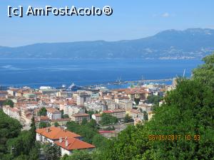 [P02] Rijeka și ceva din Adriatica văzute de la Trsat.  » foto by elviramvio
 - 
<span class="allrVoted glyphicon glyphicon-heart hidden" id="av882294"></span>
<a class="m-l-10 hidden" id="sv882294" onclick="voting_Foto_DelVot(,882294,22352)" role="button">șterge vot <span class="glyphicon glyphicon-remove"></span></a>
<a id="v9882294" class=" c-red"  onclick="voting_Foto_SetVot(882294)" role="button"><span class="glyphicon glyphicon-heart-empty"></span> <b>LIKE</b> = Votează poza</a> <img class="hidden"  id="f882294W9" src="/imagini/loader.gif" border="0" /><span class="AjErrMes hidden" id="e882294ErM"></span>
