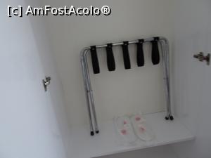 [P17] Rosso Hotel 3* Izmit - papucii de unică folosinţă şi suportul de bagaje » foto by nicole33
 - 
<span class="allrVoted glyphicon glyphicon-heart hidden" id="av883223"></span>
<a class="m-l-10 hidden" id="sv883223" onclick="voting_Foto_DelVot(,883223,22373)" role="button">șterge vot <span class="glyphicon glyphicon-remove"></span></a>
<a id="v9883223" class=" c-red"  onclick="voting_Foto_SetVot(883223)" role="button"><span class="glyphicon glyphicon-heart-empty"></span> <b>LIKE</b> = Votează poza</a> <img class="hidden"  id="f883223W9" src="/imagini/loader.gif" border="0" /><span class="AjErrMes hidden" id="e883223ErM"></span>