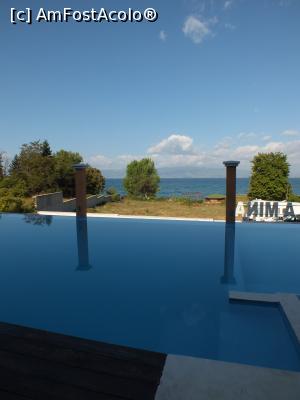 [P01] Vedere de lângă piscină » foto by dognean
 - 
<span class="allrVoted glyphicon glyphicon-heart hidden" id="av883202"></span>
<a class="m-l-10 hidden" id="sv883202" onclick="voting_Foto_DelVot(,883202,22374)" role="button">șterge vot <span class="glyphicon glyphicon-remove"></span></a>
<a id="v9883202" class=" c-red"  onclick="voting_Foto_SetVot(883202)" role="button"><span class="glyphicon glyphicon-heart-empty"></span> <b>LIKE</b> = Votează poza</a> <img class="hidden"  id="f883202W9" src="/imagini/loader.gif" border="0" /><span class="AjErrMes hidden" id="e883202ErM"></span>