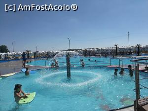 [P03] Piscina mica » foto by ancutza26
 - 
<span class="allrVoted glyphicon glyphicon-heart hidden" id="av883263"></span>
<a class="m-l-10 hidden" id="sv883263" onclick="voting_Foto_DelVot(,883263,22376)" role="button">șterge vot <span class="glyphicon glyphicon-remove"></span></a>
<a id="v9883263" class=" c-red"  onclick="voting_Foto_SetVot(883263)" role="button"><span class="glyphicon glyphicon-heart-empty"></span> <b>LIKE</b> = Votează poza</a> <img class="hidden"  id="f883263W9" src="/imagini/loader.gif" border="0" /><span class="AjErrMes hidden" id="e883263ErM"></span>