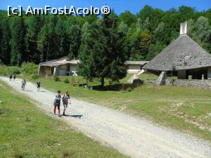 [P40] Ruinele cabanei Călugărița. Păcat că nimeni nu o vede.  » foto by Aurici
 - 
<span class="allrVoted glyphicon glyphicon-heart hidden" id="av883755"></span>
<a class="m-l-10 hidden" id="sv883755" onclick="voting_Foto_DelVot(,883755,22380)" role="button">șterge vot <span class="glyphicon glyphicon-remove"></span></a>
<a id="v9883755" class=" c-red"  onclick="voting_Foto_SetVot(883755)" role="button"><span class="glyphicon glyphicon-heart-empty"></span> <b>LIKE</b> = Votează poza</a> <img class="hidden"  id="f883755W9" src="/imagini/loader.gif" border="0" /><span class="AjErrMes hidden" id="e883755ErM"></span>