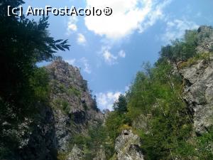 [P11] O zi excelenta pentru ascensiune, soarele e deasupra canionului » foto by dorgo
 - 
<span class="allrVoted glyphicon glyphicon-heart hidden" id="av936612"></span>
<a class="m-l-10 hidden" id="sv936612" onclick="voting_Foto_DelVot(,936612,22380)" role="button">șterge vot <span class="glyphicon glyphicon-remove"></span></a>
<a id="v9936612" class=" c-red"  onclick="voting_Foto_SetVot(936612)" role="button"><span class="glyphicon glyphicon-heart-empty"></span> <b>LIKE</b> = Votează poza</a> <img class="hidden"  id="f936612W9" src="/imagini/loader.gif" border="0" /><span class="AjErrMes hidden" id="e936612ErM"></span>