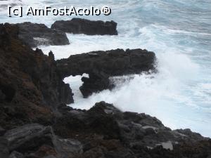 [P29] Cred ca am vreo 20 de poze identice: cum se apropie valul, cum acopera o stanca, cum se retrage, etc in plus le-am si filmat imaginati-va...  » foto by nela b
 - 
<span class="allrVoted glyphicon glyphicon-heart hidden" id="av884015"></span>
<a class="m-l-10 hidden" id="sv884015" onclick="voting_Foto_DelVot(,884015,22382)" role="button">șterge vot <span class="glyphicon glyphicon-remove"></span></a>
<a id="v9884015" class=" c-red"  onclick="voting_Foto_SetVot(884015)" role="button"><span class="glyphicon glyphicon-heart-empty"></span> <b>LIKE</b> = Votează poza</a> <img class="hidden"  id="f884015W9" src="/imagini/loader.gif" border="0" /><span class="AjErrMes hidden" id="e884015ErM"></span>