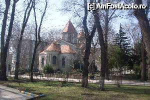 [P26] Biserica armenească, închinată Sfântului Grigore, Luminătorul Armeniei » foto by Ovidiu istorie
 - 
<span class="allrVoted glyphicon glyphicon-heart hidden" id="av420351"></span>
<a class="m-l-10 hidden" id="sv420351" onclick="voting_Foto_DelVot(,420351,22384)" role="button">șterge vot <span class="glyphicon glyphicon-remove"></span></a>
<a id="v9420351" class=" c-red"  onclick="voting_Foto_SetVot(420351)" role="button"><span class="glyphicon glyphicon-heart-empty"></span> <b>LIKE</b> = Votează poza</a> <img class="hidden"  id="f420351W9" src="/imagini/loader.gif" border="0" /><span class="AjErrMes hidden" id="e420351ErM"></span>