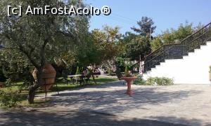 [P02] Partea din fata a curtii » foto by Cristofor
 - 
<span class="allrVoted glyphicon glyphicon-heart hidden" id="av884327"></span>
<a class="m-l-10 hidden" id="sv884327" onclick="voting_Foto_DelVot(,884327,22389)" role="button">șterge vot <span class="glyphicon glyphicon-remove"></span></a>
<a id="v9884327" class=" c-red"  onclick="voting_Foto_SetVot(884327)" role="button"><span class="glyphicon glyphicon-heart-empty"></span> <b>LIKE</b> = Votează poza</a> <img class="hidden"  id="f884327W9" src="/imagini/loader.gif" border="0" /><span class="AjErrMes hidden" id="e884327ErM"></span>