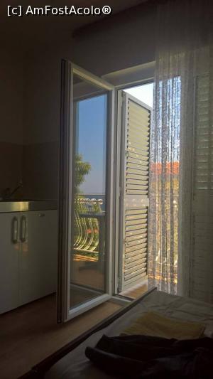 [P03] Balconul cu ușă dublă. Foarte utilă a doua în nopțile cu vânt » foto by Cdia
 - 
<span class="allrVoted glyphicon glyphicon-heart hidden" id="av884364"></span>
<a class="m-l-10 hidden" id="sv884364" onclick="voting_Foto_DelVot(,884364,22390)" role="button">șterge vot <span class="glyphicon glyphicon-remove"></span></a>
<a id="v9884364" class=" c-red"  onclick="voting_Foto_SetVot(884364)" role="button"><span class="glyphicon glyphicon-heart-empty"></span> <b>LIKE</b> = Votează poza</a> <img class="hidden"  id="f884364W9" src="/imagini/loader.gif" border="0" /><span class="AjErrMes hidden" id="e884364ErM"></span>