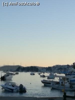 [P03] Vedere din portul Skiathos » foto by Mihagabi
 - 
<span class="allrVoted glyphicon glyphicon-heart hidden" id="av884447"></span>
<a class="m-l-10 hidden" id="sv884447" onclick="voting_Foto_DelVot(,884447,22392)" role="button">șterge vot <span class="glyphicon glyphicon-remove"></span></a>
<a id="v9884447" class=" c-red"  onclick="voting_Foto_SetVot(884447)" role="button"><span class="glyphicon glyphicon-heart-empty"></span> <b>LIKE</b> = Votează poza</a> <img class="hidden"  id="f884447W9" src="/imagini/loader.gif" border="0" /><span class="AjErrMes hidden" id="e884447ErM"></span>