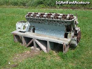 [P17] Pe acolo, prin curte am găsit şi acest motor care... habar nu am ce-i cu el sau de unde provine:( » foto by Claudiu U.
 - 
<span class="allrVoted glyphicon glyphicon-heart hidden" id="av629030"></span>
<a class="m-l-10 hidden" id="sv629030" onclick="voting_Foto_DelVot(,629030,22396)" role="button">șterge vot <span class="glyphicon glyphicon-remove"></span></a>
<a id="v9629030" class=" c-red"  onclick="voting_Foto_SetVot(629030)" role="button"><span class="glyphicon glyphicon-heart-empty"></span> <b>LIKE</b> = Votează poza</a> <img class="hidden"  id="f629030W9" src="/imagini/loader.gif" border="0" /><span class="AjErrMes hidden" id="e629030ErM"></span>
