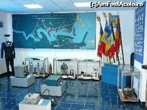 [P32] Imagine de ansamblu a unei părţi a sălii, cu harta portului militar în fundal » foto by Claudiu U.
 - 
<span class="allrVoted glyphicon glyphicon-heart hidden" id="av629049"></span>
<a class="m-l-10 hidden" id="sv629049" onclick="voting_Foto_DelVot(,629049,22396)" role="button">șterge vot <span class="glyphicon glyphicon-remove"></span></a>
<a id="v9629049" class=" c-red"  onclick="voting_Foto_SetVot(629049)" role="button"><span class="glyphicon glyphicon-heart-empty"></span> <b>LIKE</b> = Votează poza</a> <img class="hidden"  id="f629049W9" src="/imagini/loader.gif" border="0" /><span class="AjErrMes hidden" id="e629049ErM"></span>