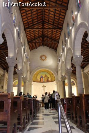 [P27] Nazareth, Biserica Sfântul Iosif, Naosul alungit are două rânduri de coloane unite prin arcade » foto by mprofeanu
 - 
<span class="allrVoted glyphicon glyphicon-heart hidden" id="av950224"></span>
<a class="m-l-10 hidden" id="sv950224" onclick="voting_Foto_DelVot(,950224,22420)" role="button">șterge vot <span class="glyphicon glyphicon-remove"></span></a>
<a id="v9950224" class=" c-red"  onclick="voting_Foto_SetVot(950224)" role="button"><span class="glyphicon glyphicon-heart-empty"></span> <b>LIKE</b> = Votează poza</a> <img class="hidden"  id="f950224W9" src="/imagini/loader.gif" border="0" /><span class="AjErrMes hidden" id="e950224ErM"></span>