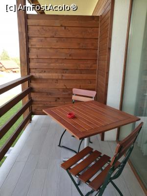[P11] Balconul » foto by crismis
 - 
<span class="allrVoted glyphicon glyphicon-heart hidden" id="av987290"></span>
<a class="m-l-10 hidden" id="sv987290" onclick="voting_Foto_DelVot(,987290,22425)" role="button">șterge vot <span class="glyphicon glyphicon-remove"></span></a>
<a id="v9987290" class=" c-red"  onclick="voting_Foto_SetVot(987290)" role="button"><span class="glyphicon glyphicon-heart-empty"></span> <b>LIKE</b> = Votează poza</a> <img class="hidden"  id="f987290W9" src="/imagini/loader.gif" border="0" /><span class="AjErrMes hidden" id="e987290ErM"></span>