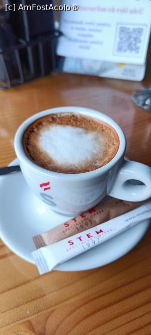 [P07] ... și cafeaua cu lapte. » foto by tata123 🔱
 - 
<span class="allrVoted glyphicon glyphicon-heart hidden" id="av1523222"></span>
<a class="m-l-10 hidden" id="sv1523222" onclick="voting_Foto_DelVot(,1523222,22427)" role="button">șterge vot <span class="glyphicon glyphicon-remove"></span></a>
<a id="v91523222" class=" c-red"  onclick="voting_Foto_SetVot(1523222)" role="button"><span class="glyphicon glyphicon-heart-empty"></span> <b>LIKE</b> = Votează poza</a> <img class="hidden"  id="f1523222W9" src="/imagini/loader.gif" border="0" /><span class="AjErrMes hidden" id="e1523222ErM"></span>