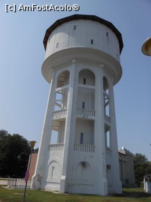 [P03] Oltenița - Turnul de Apă, din 1992 monument istoric. » foto by iulianic
 - 
<span class="allrVoted glyphicon glyphicon-heart hidden" id="av1250518"></span>
<a class="m-l-10 hidden" id="sv1250518" onclick="voting_Foto_DelVot(,1250518,22428)" role="button">șterge vot <span class="glyphicon glyphicon-remove"></span></a>
<a id="v91250518" class=" c-red"  onclick="voting_Foto_SetVot(1250518)" role="button"><span class="glyphicon glyphicon-heart-empty"></span> <b>LIKE</b> = Votează poza</a> <img class="hidden"  id="f1250518W9" src="/imagini/loader.gif" border="0" /><span class="AjErrMes hidden" id="e1250518ErM"></span>