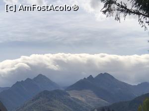 [P05] Varfurile Muntilor Fagaras » foto by Dan&Ema
 - 
<span class="allrVoted glyphicon glyphicon-heart hidden" id="av1198895"></span>
<a class="m-l-10 hidden" id="sv1198895" onclick="voting_Foto_DelVot(,1198895,22448)" role="button">șterge vot <span class="glyphicon glyphicon-remove"></span></a>
<a id="v91198895" class=" c-red"  onclick="voting_Foto_SetVot(1198895)" role="button"><span class="glyphicon glyphicon-heart-empty"></span> <b>LIKE</b> = Votează poza</a> <img class="hidden"  id="f1198895W9" src="/imagini/loader.gif" border="0" /><span class="AjErrMes hidden" id="e1198895ErM"></span>