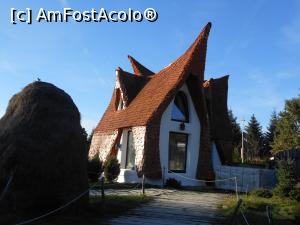 [P05] Porumbacu de Sus - Castelul de lut din Valea Z&acirc;nelor. » foto by iulianic
 - 
<span class="allrVoted glyphicon glyphicon-heart hidden" id="av1346141"></span>
<a class="m-l-10 hidden" id="sv1346141" onclick="voting_Foto_DelVot(,1346141,22464)" role="button">șterge vot <span class="glyphicon glyphicon-remove"></span></a>
<a id="v91346141" class=" c-red"  onclick="voting_Foto_SetVot(1346141)" role="button"><span class="glyphicon glyphicon-heart-empty"></span> <b>LIKE</b> = Votează poza</a> <img class="hidden"  id="f1346141W9" src="/imagini/loader.gif" border="0" /><span class="AjErrMes hidden" id="e1346141ErM"></span>