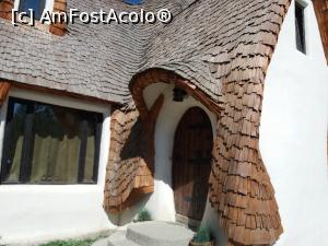 [P14] o alta intrare in castel » foto by zlatna
 - 
<span class="allrVoted glyphicon glyphicon-heart hidden" id="av964404"></span>
<a class="m-l-10 hidden" id="sv964404" onclick="voting_Foto_DelVot(,964404,22464)" role="button">șterge vot <span class="glyphicon glyphicon-remove"></span></a>
<a id="v9964404" class=" c-red"  onclick="voting_Foto_SetVot(964404)" role="button"><span class="glyphicon glyphicon-heart-empty"></span> <b>LIKE</b> = Votează poza</a> <img class="hidden"  id="f964404W9" src="/imagini/loader.gif" border="0" /><span class="AjErrMes hidden" id="e964404ErM"></span>