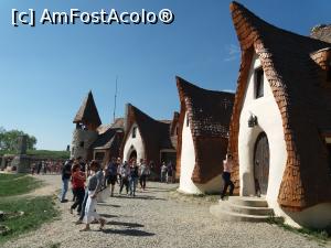 [P18] fatada castelului de lut » foto by zlatna
 - 
<span class="allrVoted glyphicon glyphicon-heart hidden" id="av964408"></span>
<a class="m-l-10 hidden" id="sv964408" onclick="voting_Foto_DelVot(,964408,22464)" role="button">șterge vot <span class="glyphicon glyphicon-remove"></span></a>
<a id="v9964408" class=" c-red"  onclick="voting_Foto_SetVot(964408)" role="button"><span class="glyphicon glyphicon-heart-empty"></span> <b>LIKE</b> = Votează poza</a> <img class="hidden"  id="f964408W9" src="/imagini/loader.gif" border="0" /><span class="AjErrMes hidden" id="e964408ErM"></span>