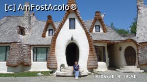 [P11] Castelul de Lut - Valea Zânelor, Porumbacul de Sus. Intrare în camera deschisă » foto by ungureanica
 - 
<span class="allrVoted glyphicon glyphicon-heart hidden" id="av1072764"></span>
<a class="m-l-10 hidden" id="sv1072764" onclick="voting_Foto_DelVot(,1072764,22464)" role="button">șterge vot <span class="glyphicon glyphicon-remove"></span></a>
<a id="v91072764" class=" c-red"  onclick="voting_Foto_SetVot(1072764)" role="button"><span class="glyphicon glyphicon-heart-empty"></span> <b>LIKE</b> = Votează poza</a> <img class="hidden"  id="f1072764W9" src="/imagini/loader.gif" border="0" /><span class="AjErrMes hidden" id="e1072764ErM"></span>