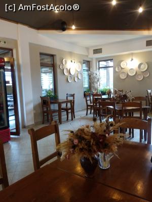 [P08] Restaurant - CasaDinainte [Sălicea] » foto by calator2000
 - 
<span class="allrVoted glyphicon glyphicon-heart hidden" id="av1260454"></span>
<a class="m-l-10 hidden" id="sv1260454" onclick="voting_Foto_DelVot(,1260454,22467)" role="button">șterge vot <span class="glyphicon glyphicon-remove"></span></a>
<a id="v91260454" class=" c-red"  onclick="voting_Foto_SetVot(1260454)" role="button"><span class="glyphicon glyphicon-heart-empty"></span> <b>LIKE</b> = Votează poza</a> <img class="hidden"  id="f1260454W9" src="/imagini/loader.gif" border="0" /><span class="AjErrMes hidden" id="e1260454ErM"></span>