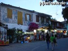 [P19] Vasiliki -faleza , printre magazine si taverne » foto by ionescunic
 - 
<span class="allrVoted glyphicon glyphicon-heart hidden" id="av139036"></span>
<a class="m-l-10 hidden" id="sv139036" onclick="voting_Foto_DelVot(,139036,22487)" role="button">șterge vot <span class="glyphicon glyphicon-remove"></span></a>
<a id="v9139036" class=" c-red"  onclick="voting_Foto_SetVot(139036)" role="button"><span class="glyphicon glyphicon-heart-empty"></span> <b>LIKE</b> = Votează poza</a> <img class="hidden"  id="f139036W9" src="/imagini/loader.gif" border="0" /><span class="AjErrMes hidden" id="e139036ErM"></span>