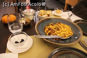 [P25] Rimini, Restaurantul Vicolo Wine & Food, Tagliatella al ragu, tare bune... » foto by mprofeanu
 - 
<span class="allrVoted glyphicon glyphicon-heart hidden" id="av1342665"></span>
<a class="m-l-10 hidden" id="sv1342665" onclick="voting_Foto_DelVot(,1342665,22500)" role="button">șterge vot <span class="glyphicon glyphicon-remove"></span></a>
<a id="v91342665" class=" c-red"  onclick="voting_Foto_SetVot(1342665)" role="button"><span class="glyphicon glyphicon-heart-empty"></span> <b>LIKE</b> = Votează poza</a> <img class="hidden"  id="f1342665W9" src="/imagini/loader.gif" border="0" /><span class="AjErrMes hidden" id="e1342665ErM"></span>