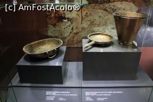 [P34] Varna, Muzeul de Arheologie, Perioada Romană, Ofrande din bronz din cavoul unui preot, sec. 1 - 2 d.Hr » foto by mprofeanu
 - 
<span class="allrVoted glyphicon glyphicon-heart hidden" id="av1216067"></span>
<a class="m-l-10 hidden" id="sv1216067" onclick="voting_Foto_DelVot(,1216067,22501)" role="button">șterge vot <span class="glyphicon glyphicon-remove"></span></a>
<a id="v91216067" class=" c-red"  onclick="voting_Foto_SetVot(1216067)" role="button"><span class="glyphicon glyphicon-heart-empty"></span> <b>LIKE</b> = Votează poza</a> <img class="hidden"  id="f1216067W9" src="/imagini/loader.gif" border="0" /><span class="AjErrMes hidden" id="e1216067ErM"></span>