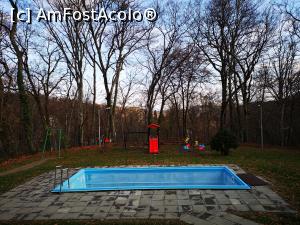 [P14] Micuța piscină exterioară » foto by crismis
 - 
<span class="allrVoted glyphicon glyphicon-heart hidden" id="av1278556"></span>
<a class="m-l-10 hidden" id="sv1278556" onclick="voting_Foto_DelVot(,1278556,22516)" role="button">șterge vot <span class="glyphicon glyphicon-remove"></span></a>
<a id="v91278556" class=" c-red"  onclick="voting_Foto_SetVot(1278556)" role="button"><span class="glyphicon glyphicon-heart-empty"></span> <b>LIKE</b> = Votează poza</a> <img class="hidden"  id="f1278556W9" src="/imagini/loader.gif" border="0" /><span class="AjErrMes hidden" id="e1278556ErM"></span>