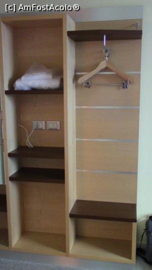 [P11] Dressing-room.  » foto by ovidiuyepi
 - 
<span class="allrVoted glyphicon glyphicon-heart hidden" id="av890555"></span>
<a class="m-l-10 hidden" id="sv890555" onclick="voting_Foto_DelVot(,890555,22520)" role="button">șterge vot <span class="glyphicon glyphicon-remove"></span></a>
<a id="v9890555" class=" c-red"  onclick="voting_Foto_SetVot(890555)" role="button"><span class="glyphicon glyphicon-heart-empty"></span> <b>LIKE</b> = Votează poza</a> <img class="hidden"  id="f890555W9" src="/imagini/loader.gif" border="0" /><span class="AjErrMes hidden" id="e890555ErM"></span>