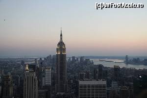 [P01] Empire State Building in amurg » foto by graclari
 - 
<span class="allrVoted glyphicon glyphicon-heart hidden" id="av615677"></span>
<a class="m-l-10 hidden" id="sv615677" onclick="voting_Foto_DelVot(,615677,22539)" role="button">șterge vot <span class="glyphicon glyphicon-remove"></span></a>
<a id="v9615677" class=" c-red"  onclick="voting_Foto_SetVot(615677)" role="button"><span class="glyphicon glyphicon-heart-empty"></span> <b>LIKE</b> = Votează poza</a> <img class="hidden"  id="f615677W9" src="/imagini/loader.gif" border="0" /><span class="AjErrMes hidden" id="e615677ErM"></span>