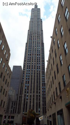 [P05] Rockefeller Center » foto by dan39
 - 
<span class="allrVoted glyphicon glyphicon-heart hidden" id="av712342"></span>
<a class="m-l-10 hidden" id="sv712342" onclick="voting_Foto_DelVot(,712342,22539)" role="button">șterge vot <span class="glyphicon glyphicon-remove"></span></a>
<a id="v9712342" class=" c-red"  onclick="voting_Foto_SetVot(712342)" role="button"><span class="glyphicon glyphicon-heart-empty"></span> <b>LIKE</b> = Votează poza</a> <img class="hidden"  id="f712342W9" src="/imagini/loader.gif" border="0" /><span class="AjErrMes hidden" id="e712342ErM"></span>