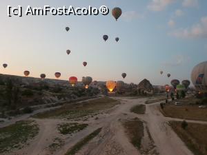 [P06] La margine de Goreme, pe câmpul cu baloane, în zorii unui sfarșit de august » foto by silvia tudoran
 - 
<span class="allrVoted glyphicon glyphicon-heart hidden" id="av1122784"></span>
<a class="m-l-10 hidden" id="sv1122784" onclick="voting_Foto_DelVot(,1122784,22561)" role="button">șterge vot <span class="glyphicon glyphicon-remove"></span></a>
<a id="v91122784" class=" c-red"  onclick="voting_Foto_SetVot(1122784)" role="button"><span class="glyphicon glyphicon-heart-empty"></span> <b>LIKE</b> = Votează poza</a> <img class="hidden"  id="f1122784W9" src="/imagini/loader.gif" border="0" /><span class="AjErrMes hidden" id="e1122784ErM"></span>