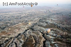 [P07] vedere din balon peste Cappadocia » foto by Pami*
 - 
<span class="allrVoted glyphicon glyphicon-heart hidden" id="av892964"></span>
<a class="m-l-10 hidden" id="sv892964" onclick="voting_Foto_DelVot(,892964,22561)" role="button">șterge vot <span class="glyphicon glyphicon-remove"></span></a>
<a id="v9892964" class=" c-red"  onclick="voting_Foto_SetVot(892964)" role="button"><span class="glyphicon glyphicon-heart-empty"></span> <b>LIKE</b> = Votează poza</a> <img class="hidden"  id="f892964W9" src="/imagini/loader.gif" border="0" /><span class="AjErrMes hidden" id="e892964ErM"></span>