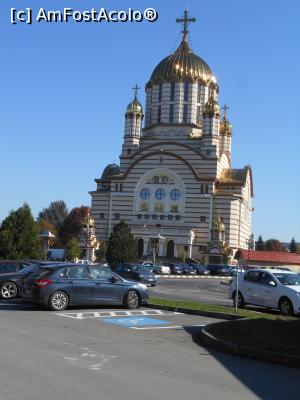 [P21] Făgăraș - Catedrala "Sf. Ioan Botezătorul", fațada vestică. » foto by iulianic
 - 
<span class="allrVoted glyphicon glyphicon-heart hidden" id="av1340894"></span>
<a class="m-l-10 hidden" id="sv1340894" onclick="voting_Foto_DelVot(,1340894,22590)" role="button">șterge vot <span class="glyphicon glyphicon-remove"></span></a>
<a id="v91340894" class=" c-red"  onclick="voting_Foto_SetVot(1340894)" role="button"><span class="glyphicon glyphicon-heart-empty"></span> <b>LIKE</b> = Votează poza</a> <img class="hidden"  id="f1340894W9" src="/imagini/loader.gif" border="0" /><span class="AjErrMes hidden" id="e1340894ErM"></span>