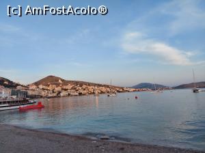 [P12] plaja de langa portul turistic Sarande » foto by raducondurache
 - 
<span class="allrVoted glyphicon glyphicon-heart hidden" id="av1302084"></span>
<a class="m-l-10 hidden" id="sv1302084" onclick="voting_Foto_DelVot(,1302084,22594)" role="button">șterge vot <span class="glyphicon glyphicon-remove"></span></a>
<a id="v91302084" class=" c-red"  onclick="voting_Foto_SetVot(1302084)" role="button"><span class="glyphicon glyphicon-heart-empty"></span> <b>LIKE</b> = Votează poza</a> <img class="hidden"  id="f1302084W9" src="/imagini/loader.gif" border="0" /><span class="AjErrMes hidden" id="e1302084ErM"></span>