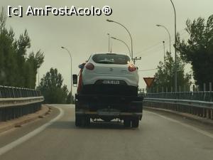 [P02] În drum spre Atena, Bubulina în față noi în taxi! Nu avem voie să stăm în mașină! 55euro platforma , 32 taxiul - 40km spre Atena! » foto by Nasshu
 - 
<span class="allrVoted glyphicon glyphicon-heart hidden" id="av895230"></span>
<a class="m-l-10 hidden" id="sv895230" onclick="voting_Foto_DelVot(,895230,22606)" role="button">șterge vot <span class="glyphicon glyphicon-remove"></span></a>
<a id="v9895230" class=" c-red"  onclick="voting_Foto_SetVot(895230)" role="button"><span class="glyphicon glyphicon-heart-empty"></span> <b>LIKE</b> = Votează poza</a> <img class="hidden"  id="f895230W9" src="/imagini/loader.gif" border="0" /><span class="AjErrMes hidden" id="e895230ErM"></span>