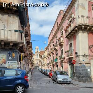 [P10] Vedere spre strada noastră din Via Garibaldi. » foto by maryka
 - 
<span class="allrVoted glyphicon glyphicon-heart hidden" id="av1334994"></span>
<a class="m-l-10 hidden" id="sv1334994" onclick="voting_Foto_DelVot(,1334994,22614)" role="button">șterge vot <span class="glyphicon glyphicon-remove"></span></a>
<a id="v91334994" class=" c-red"  onclick="voting_Foto_SetVot(1334994)" role="button"><span class="glyphicon glyphicon-heart-empty"></span> <b>LIKE</b> = Votează poza</a> <img class="hidden"  id="f1334994W9" src="/imagini/loader.gif" border="0" /><span class="AjErrMes hidden" id="e1334994ErM"></span>