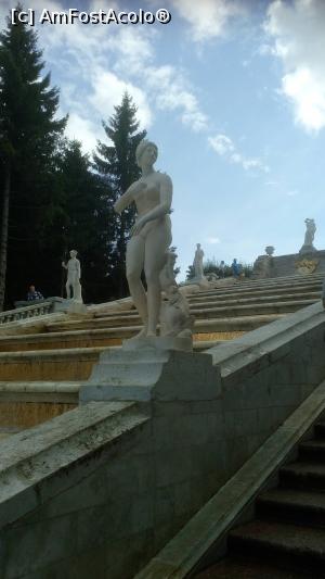 [P22] Statuetele aratand trupuri perfecte.  » foto by senateo
 - 
<span class="allrVoted glyphicon glyphicon-heart hidden" id="av896748"></span>
<a class="m-l-10 hidden" id="sv896748" onclick="voting_Foto_DelVot(,896748,22636)" role="button">șterge vot <span class="glyphicon glyphicon-remove"></span></a>
<a id="v9896748" class=" c-red"  onclick="voting_Foto_SetVot(896748)" role="button"><span class="glyphicon glyphicon-heart-empty"></span> <b>LIKE</b> = Votează poza</a> <img class="hidden"  id="f896748W9" src="/imagini/loader.gif" border="0" /><span class="AjErrMes hidden" id="e896748ErM"></span>