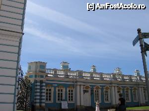 [P04] 'Țarskoe Selo si Peterhof' / Anexa a palatului Ecaterinei » foto by Michi
 - 
<span class="allrVoted glyphicon glyphicon-heart hidden" id="av407941"></span>
<a class="m-l-10 hidden" id="sv407941" onclick="voting_Foto_DelVot(,407941,22636)" role="button">șterge vot <span class="glyphicon glyphicon-remove"></span></a>
<a id="v9407941" class=" c-red"  onclick="voting_Foto_SetVot(407941)" role="button"><span class="glyphicon glyphicon-heart-empty"></span> <b>LIKE</b> = Votează poza</a> <img class="hidden"  id="f407941W9" src="/imagini/loader.gif" border="0" /><span class="AjErrMes hidden" id="e407941ErM"></span>